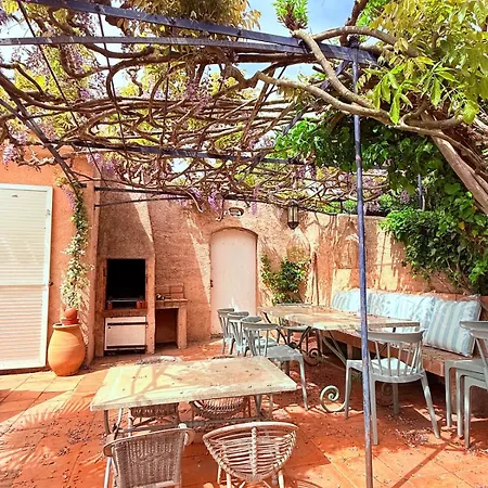 - Parc De La Moutte - * Saint-Tropez